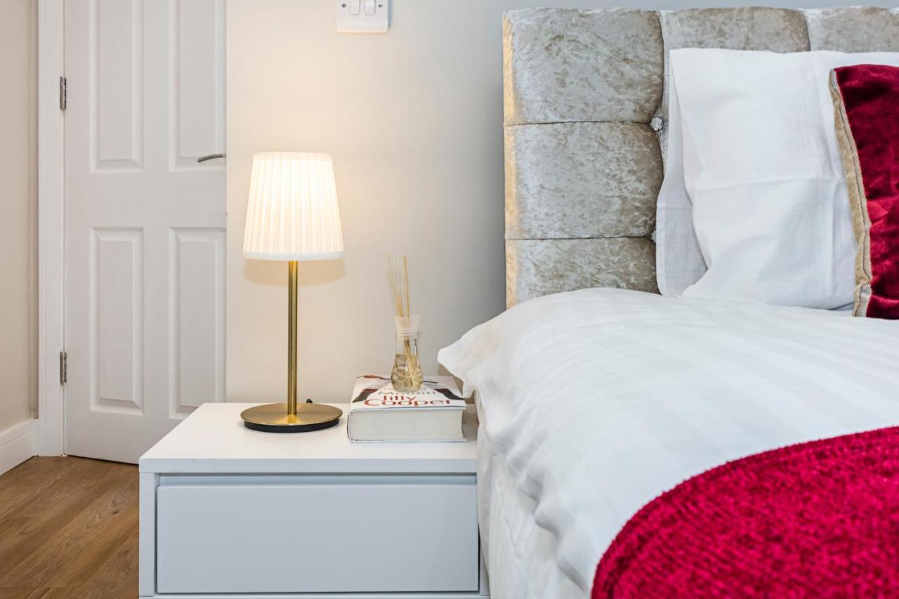 South Woodford 2 Bed En-Suite House Londra Exterior foto