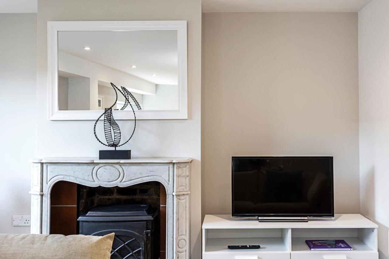 South Woodford 2 Bed En-Suite House Londra Exterior foto