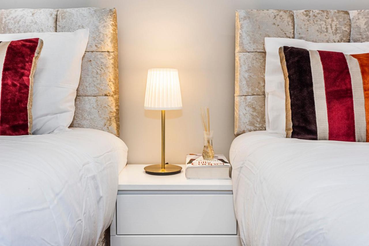 South Woodford 2 Bed En-Suite House Londra Exterior foto
