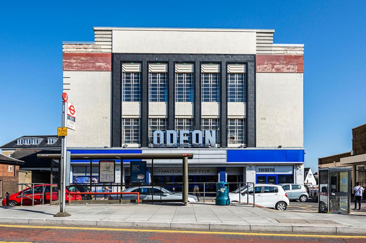 South Woodford 2 Bed En-Suite House Londra Exterior foto